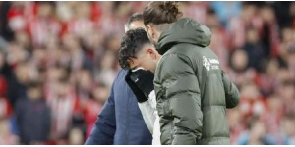 V jednom zápase se zranili dva hlavní záložníci FC Barcelona